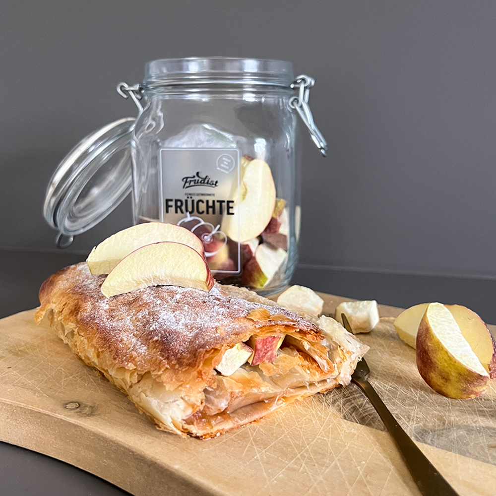 Apfelstrudel mit gefriergetrockneten Äpfeln