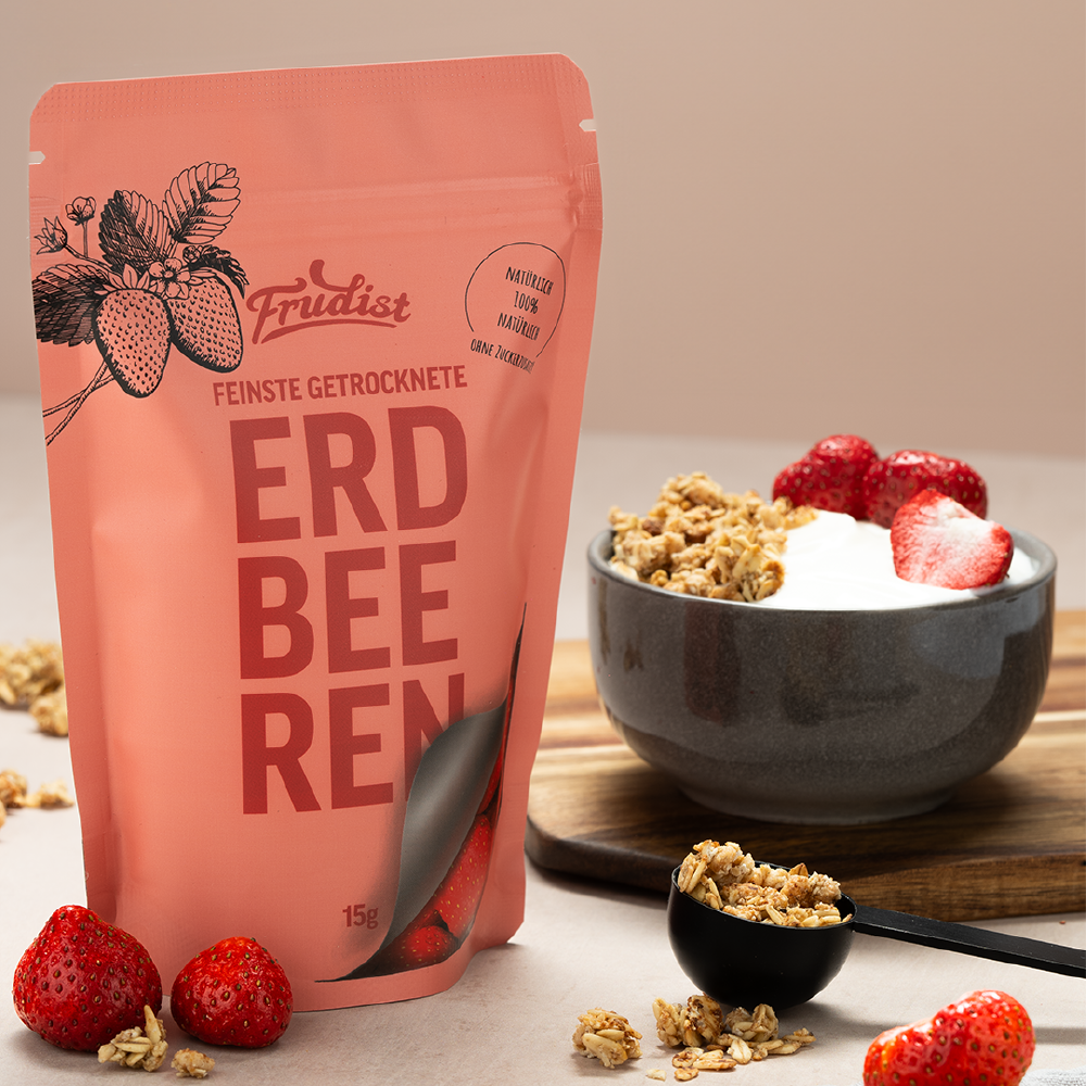 Gefriergetrocknete Erdbeeren von Frudist im Müsli