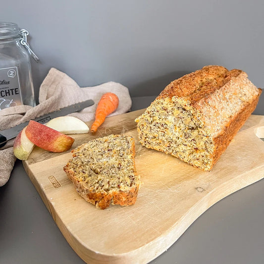 Apfel-Möhren-Brot: einfaches Rezept mit Dinkel und Körnern